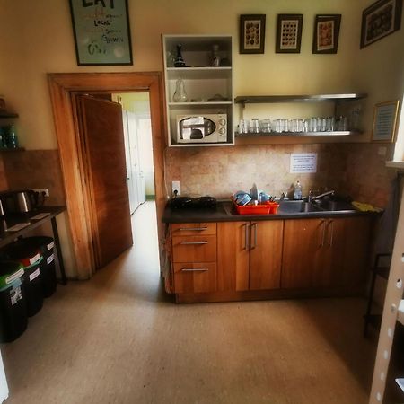 Hummel Hostel - Historische Stadtvilla Mit Garten Веймар Екстер'єр фото