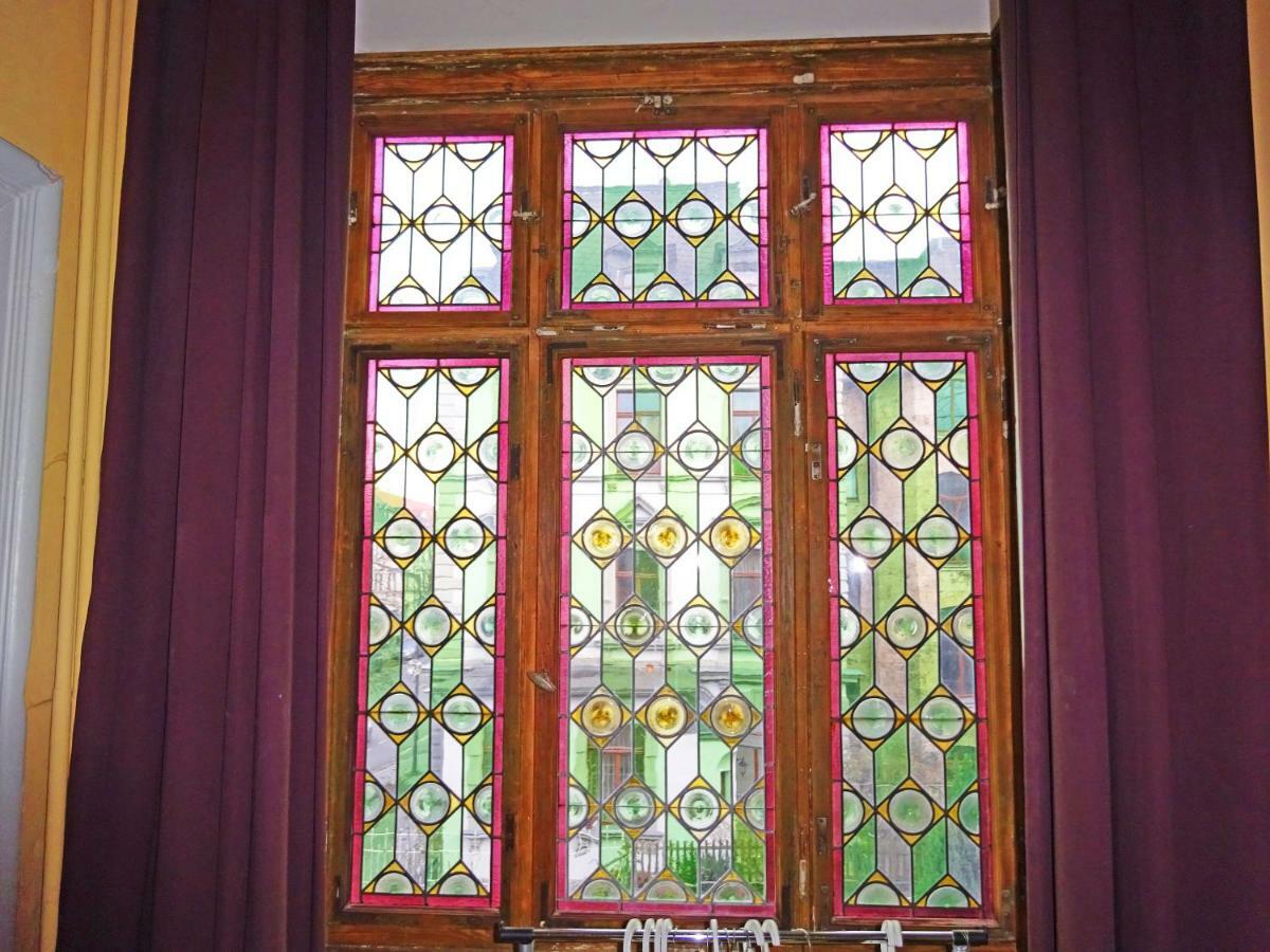 Hummel Hostel - Historische Stadtvilla Mit Garten Веймар Екстер'єр фото
