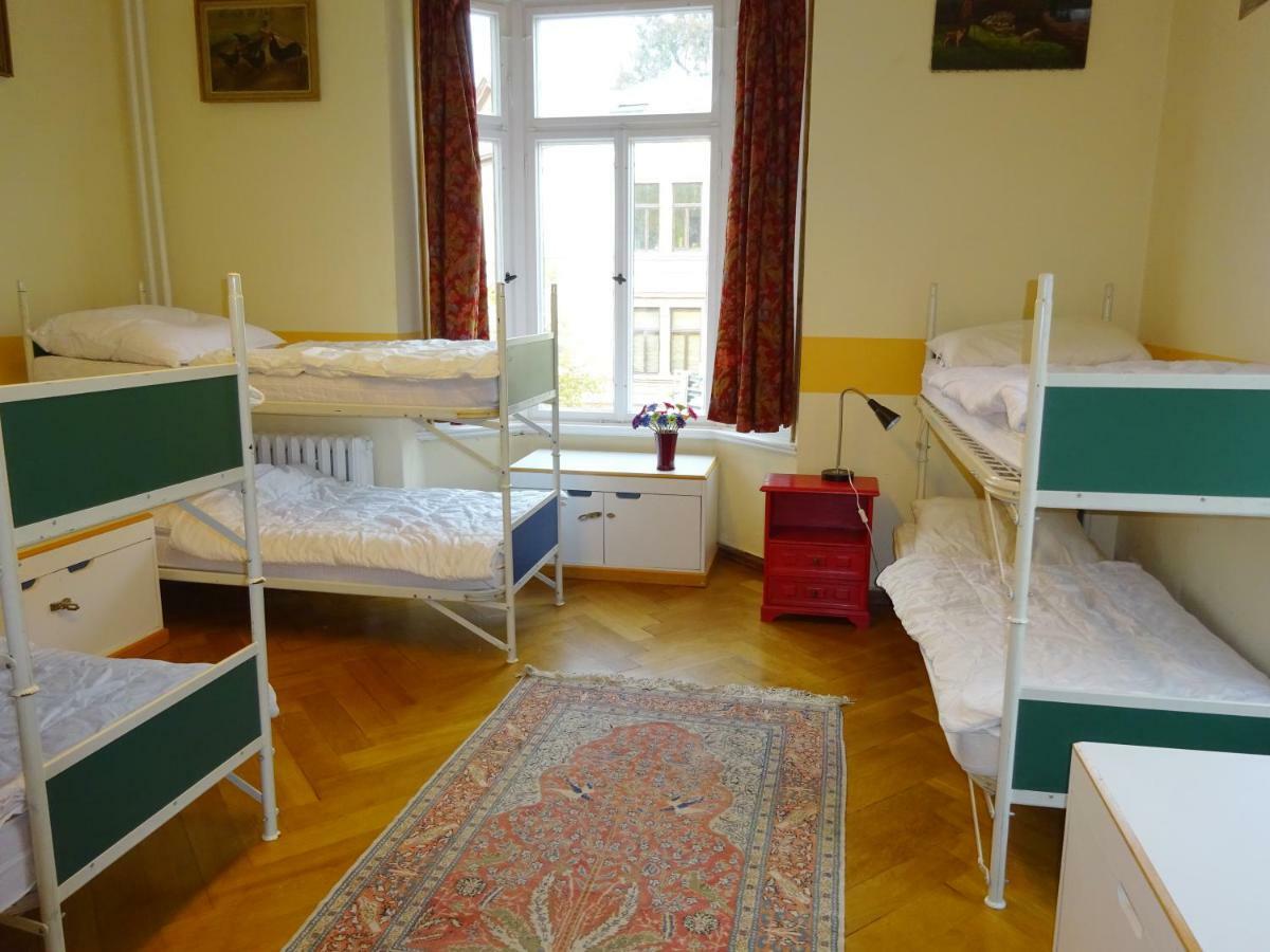 Hummel Hostel - Historische Stadtvilla Mit Garten Веймар Екстер'єр фото