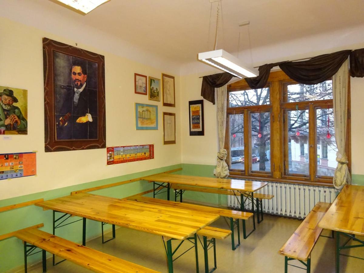 Hummel Hostel - Historische Stadtvilla Mit Garten Веймар Екстер'єр фото