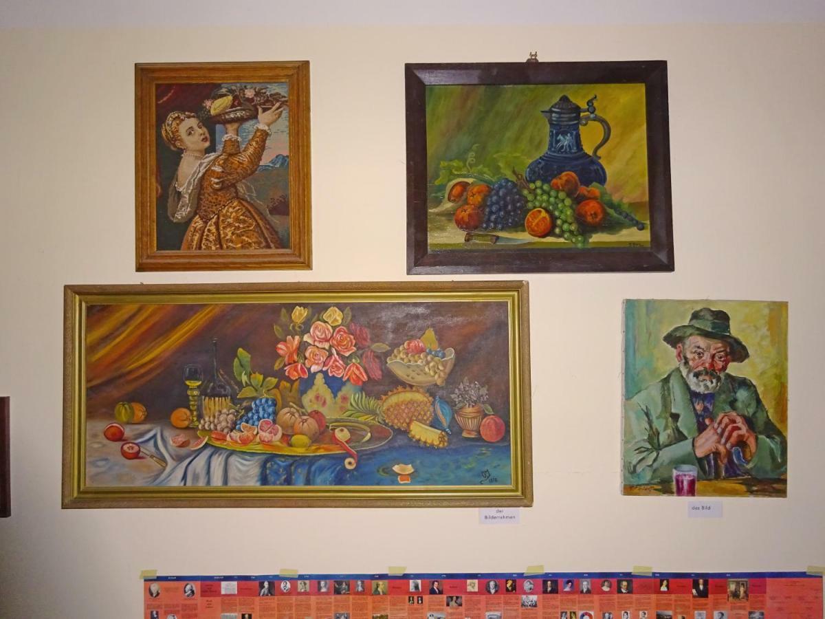 Hummel Hostel - Historische Stadtvilla Mit Garten Веймар Екстер'єр фото